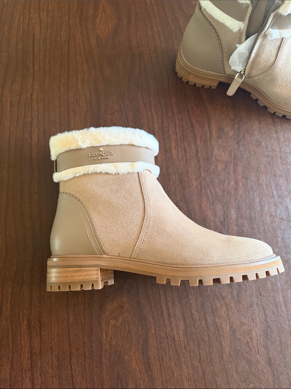 kate spade Bailee Beige Suede Ankle Boots with Cream Faux-Fur Cuff never worn - Picture 2 of 8